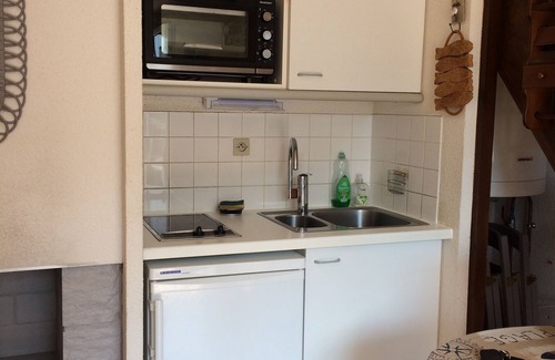 Villers-sur-Mer Cabaña | 5 mins walk from the beach, cottage with private garden