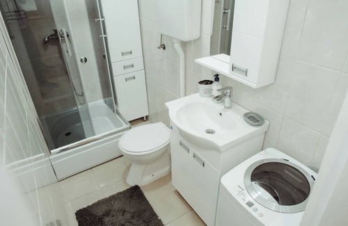 Subotica Apartamento | 5 minuta udaljen od centra grada, sa besplatnim parkingom.