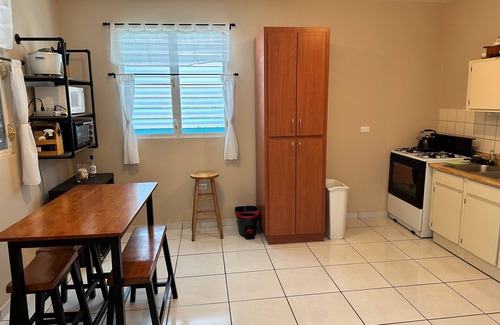 Cabo Rojo Casa | 5 minute drive to Boqueron, 3B/2B private house, Wi-Fi, BBQ