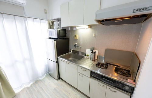 Yotsuya Apartamento | 5-minute walk from Yotsuya Station in Shinjuku-ku, close to Shinjuku Gyoen Garden, can accommodate 6 people/ 3 beds, keep luggage ok, free Wi-Fi
