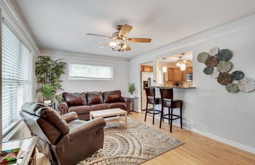 Ferndale Casa | 5 Minute walk to Downtown Ferndale!!