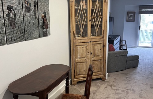 East Town Casa | 5 Minute Walk to Fiserv Forum, On the River