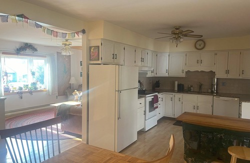 Stockton Casa | 5 minute walk to the Delaware River in Stockton, New Jersey!