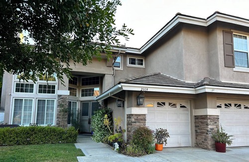 Cloverdale Casa | 5 minutes away from Safari Park Family sized home Located in gated community