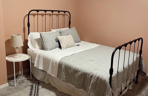 Walla Walla Casa | 5 minutes from Downtown Walla Walla! Cozy home close to everything.