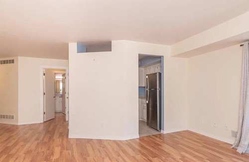 Ann Arbor Condominio | 5 minutes from Michigan Stadium!