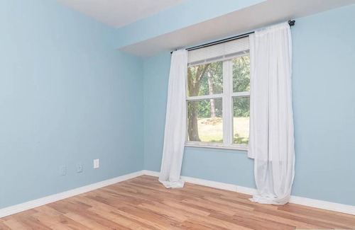 Ann Arbor Condominio | 5 minutes from Michigan Stadium!