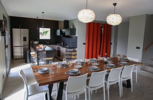 Doucy-Combelouviere Chalet De Esquí | 5 minutes from the start of the slopes - CONFIDENTIAL CHALET - 12 people - 5 bedrooms -