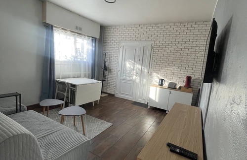 Villeparisis Apartamento | 5 minutes from the station. Located between Paris, Disneyland & Asterix