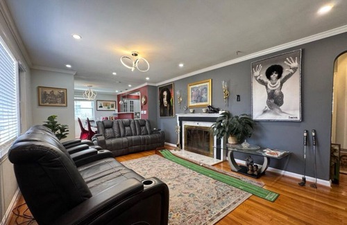 Hillcrest Heights Casa | 5 minutes from Washington DC 3 bedrooms 2 bath single family home with driveway
