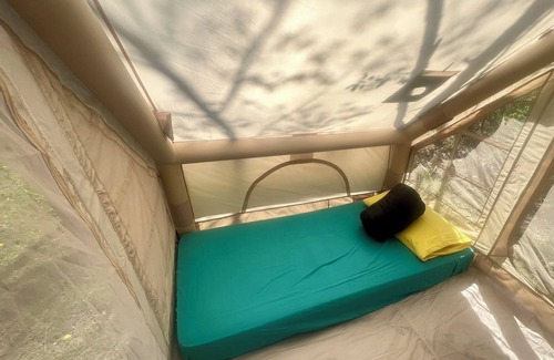 South Haven Cama Y Desayuno | 5 Minutes To Beach & Downtown - Safari Tent for Two