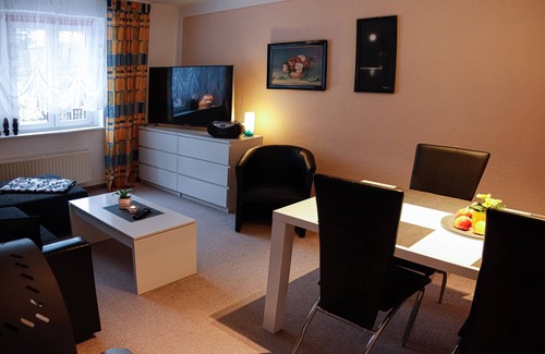 Olbersdorf Apartamento | 5 minutes to Lake Olbersdorf, vacation apartment with fireplace