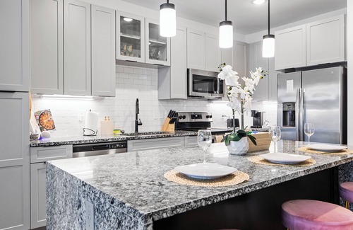 Bellevue Apartamento | 15 Minutes from Downtown-Cozy & Luxury Design