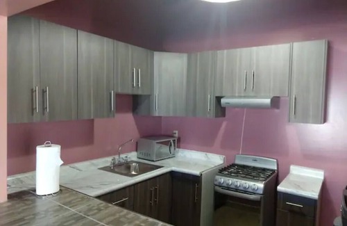Tijuana Casa | 5 minutes to the Aeroport of Tijuana! Family-sized condo