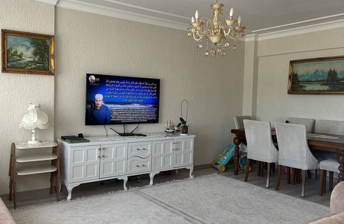Yalova Apartamento | 5 Minutes to the City Center Park! Family Apartment With Balcony and Large Rooms