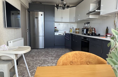 Yalova Apartamento | 5 Minutes to the City Center Park! Family Apartment With Balcony and Large Rooms
