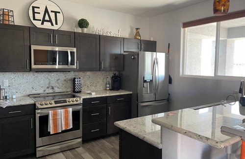 Sunridge Estates Casa | 5 minutes to the lake, river or casinos! Beautiful view