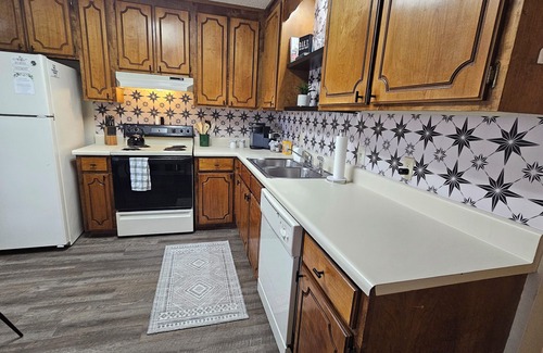 Valdosta Apartamento | 5 Minutes to VSU, I-75 & Restaurants! Sleeps 6 w/ 2 Full Baths- Family Friendly