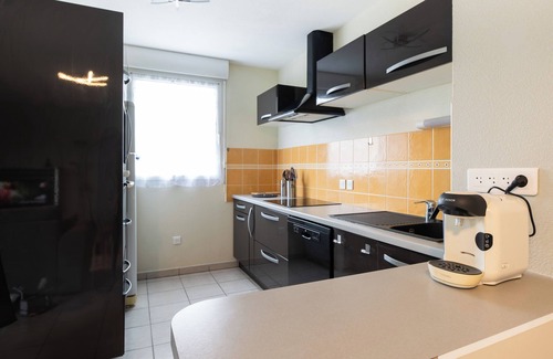 Fronton Apartamento | 5 Mn from the village of Fronton Apartment in a secure residence