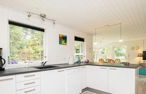 Sundstrup Casa | 5 person holiday home in Højslev