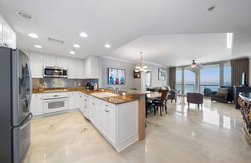 Pensacola Beach Condominio | 5 Portofino 1106