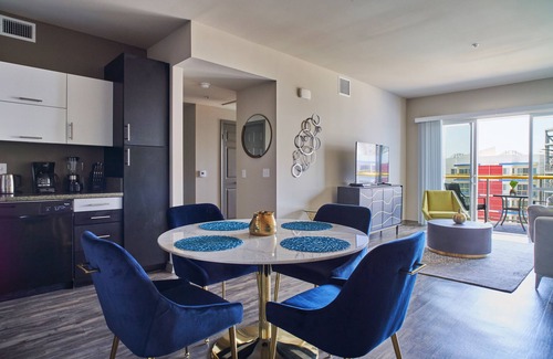 Marina del Rey Apartamento | ★5★ Retreat Modern Condo 2 BR & 2 BA Near Venice Beach ★