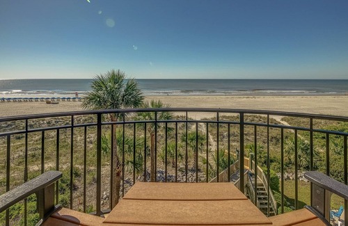 North Forest Beach Villa | 5 Roadrunner