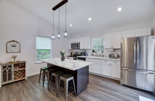 Tafton Casa | 5 Rooms 3 Bath-Lake Wallenpaupack Retreat Space Avail for Boat or PWC w/Trailer!