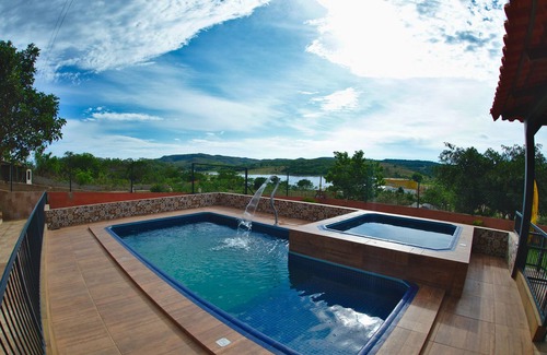 Santo Antonio do Descoberto Cabaña | Rancho de 5 suites con piscina, spa y vista espectacular del lago Corumbá IV