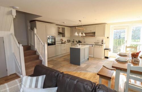 Newborough Casa | 5 Stad Clynnog