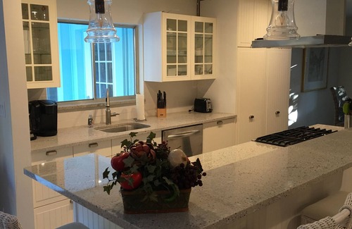 Summerplace Casa | SEPTIEMBRE ESPECIAL: FAB BEACH HOUSE & POOL- $ 125 / noche, mínimo de 7 noches, ¡5 estrellas!