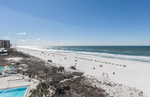 Gulf Lagoon Beach Apartamento | 5-STAR BEACHFRONT D505 - Total Remodel - Nov & Dec Snowbirds Welcome!