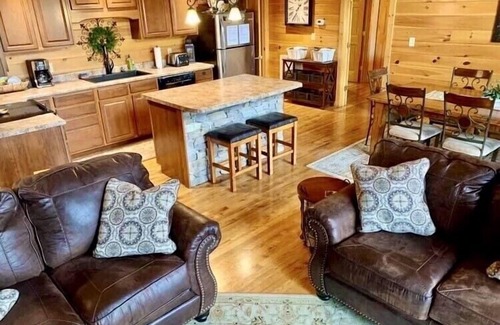 Gatlinburg Cabina | TOP PICK by Gatlinburg Tour - 5 dormitorios, 5 baños -5 Comentarios estrellas