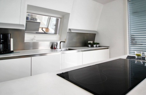 Geierswalde Casa | 5-star floating vacation home on Lake Geierswald