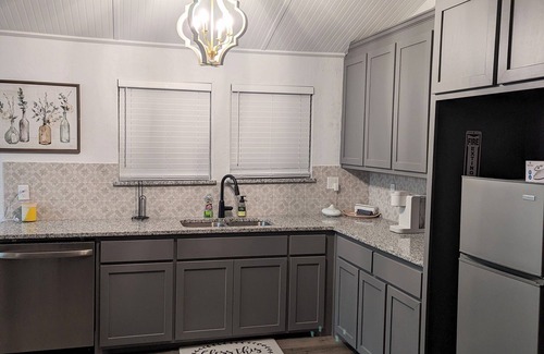 Durant Casa | 5 Star Historic Home - 2BR/3rd Loft - 3mi to Casino