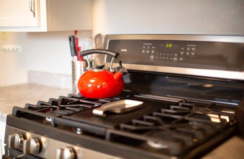 Appleton Casa | 5 star HOME 4 Bedroom, Chef's Kitchen, Downtown