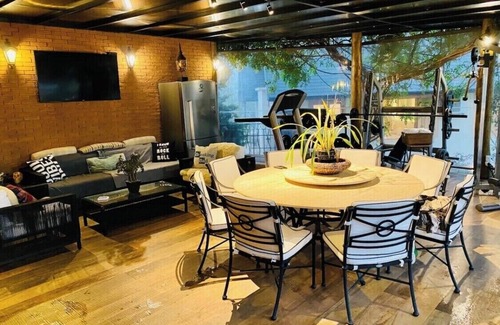 Campos do Jordao Casa | 5-star house in mountain condominium🍁c/ heated pool, sauna and gym.