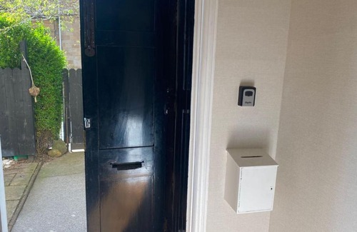 Glasgow Apartamento | 5 Star Luxury Main door 3bedroom Garden Duplex