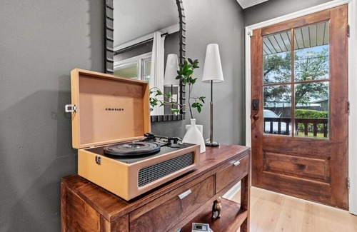 Augusta Casa | 5 Star Luxury Rental Just 5 min from Masters/Hot Tub/Fire Pit/EV Charger