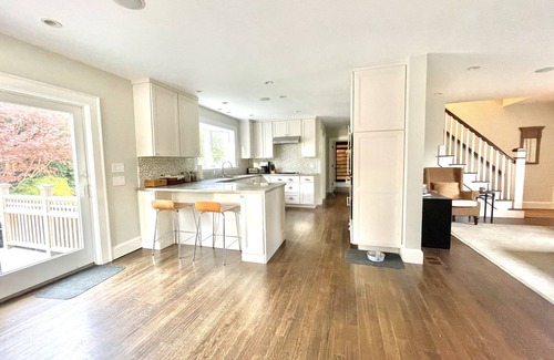 Edgartown Casa | 2014 Contemporary Cape - Paseo corto a Edgartown Village - Ofertas especiales fuera de temporada