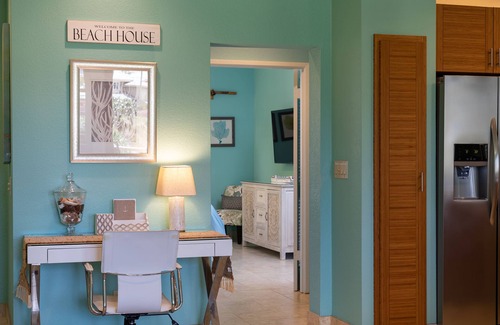 Wailea Villa | Vista al mar, planta baja, casa de playa, decoración elegante