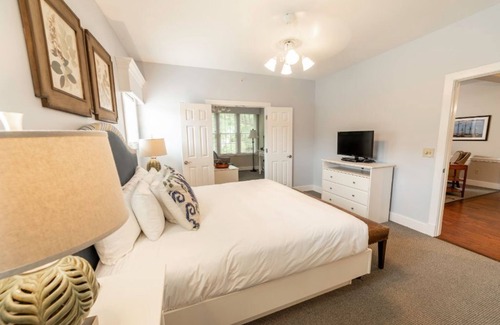 Lackey Complejo | 5 Star Resort in Historic Williamsburg VA, 2 Bedroom