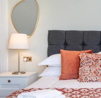 Queens Quarter Apartamento | 5 Star - The Ulsterville Residences - Free On-site Parking