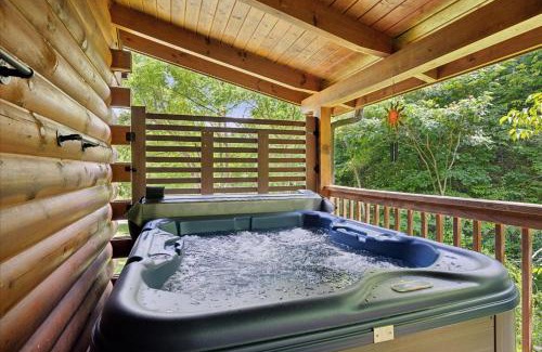Sevierville Casa | 5-star Wpool, Cozy, Secluded, & Newly-renovated