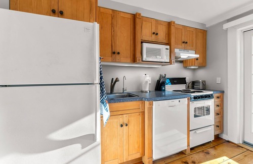 Mashpee Cabaña | 5-Stars, Exceptional, 2 bedrooms, 1.5 baths, with magnificent views.