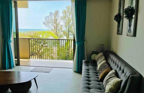 Batu Ferringhi Apartamento | 5 Stars Seafront Suite By The Sea 日落无敌全海景 5星 酒店等级