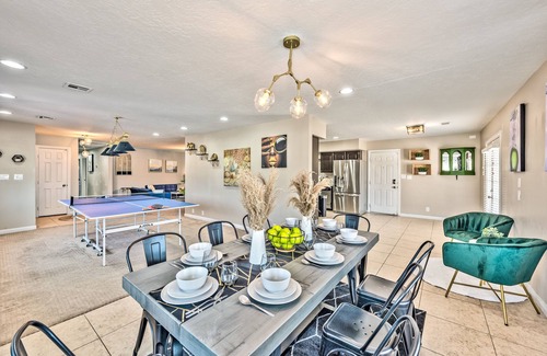 Enterprise Villa | 5 stars Villa! Modern Central! Big Pool & Back Yard!!