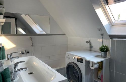 Reckenfeld Apartamento | 5 Sterne Monteurwohnung, Ferienwohnung, mit Wallbox TOP Möbliert