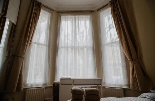 Westbourne Apartamento | 5 Stops from Everywhere - Balcony Flat near Paddington