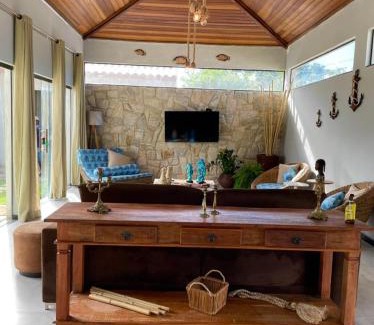 Praia Rasa Casa | 5 suítes Búzios frente Mar ! Piscina , casa NOVA